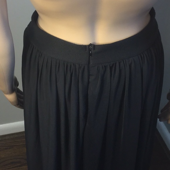 CHIC-A-BOOTI BLACK TWO-LAYER LINED MAXI SK… - Picture 2 of 8